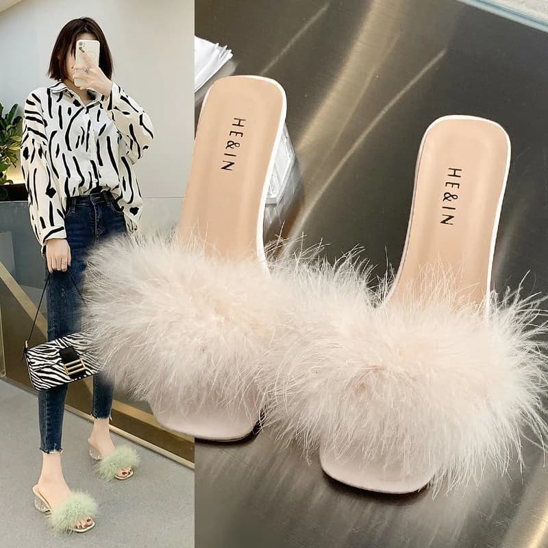 2025 Elegant and High Quality Fashion Slippers Women's Summer New Open Toe Plush Fox Fur Flip Flops Sexy High Heel Sandals