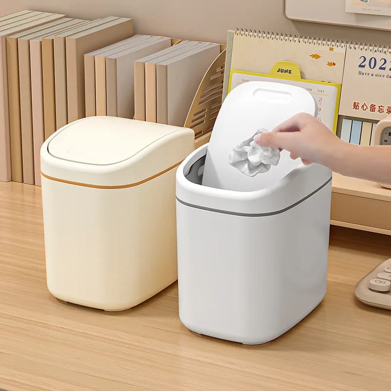 Mini cestino da scrivania con coperchio, grazioso e creativo contenitore per rifiuti, piccolo contenitore per spazzatura da tavolo per ufficio, camera da letto, soggiorno, auto