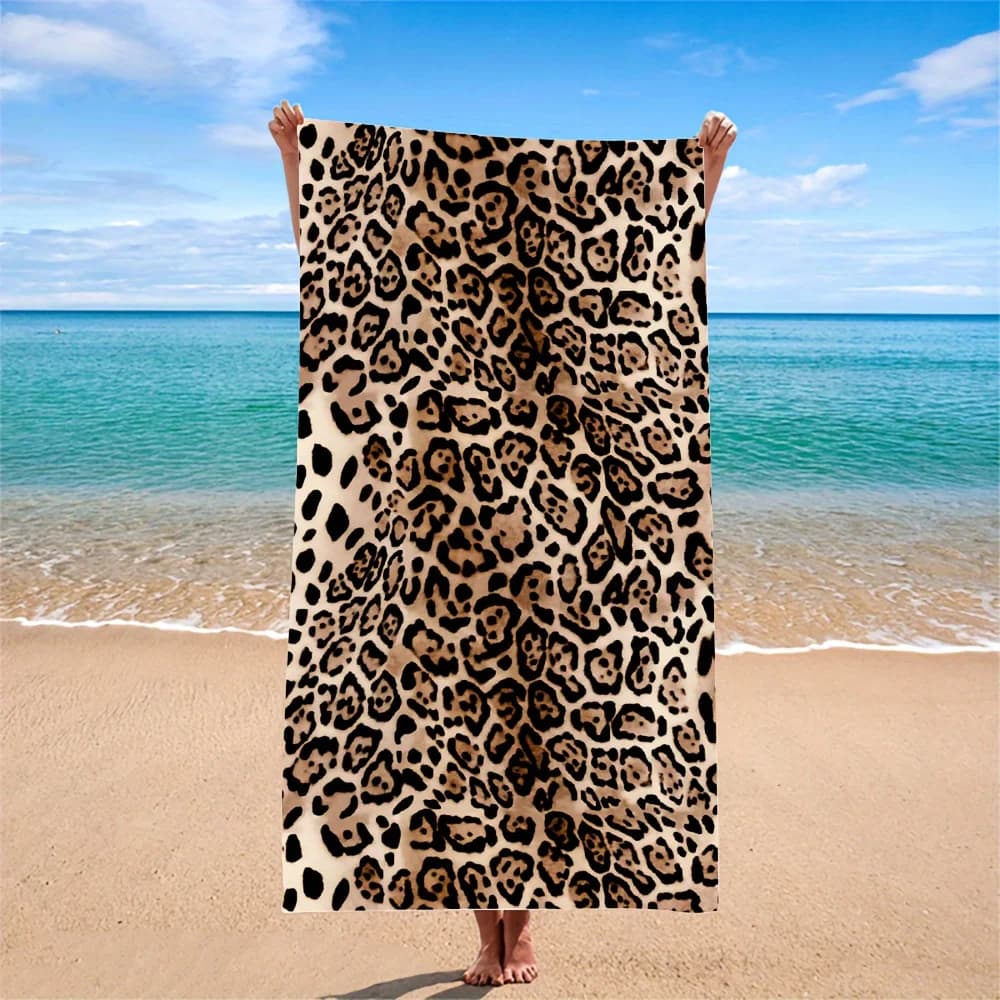 Telo Mare Oversize in Microfibra Stampa Leopardata, Asciugatura Rapida, Ultra Assorbente, Anti-Sabbia, Compatto per Viaggi, Palestra, Spa, Piscina