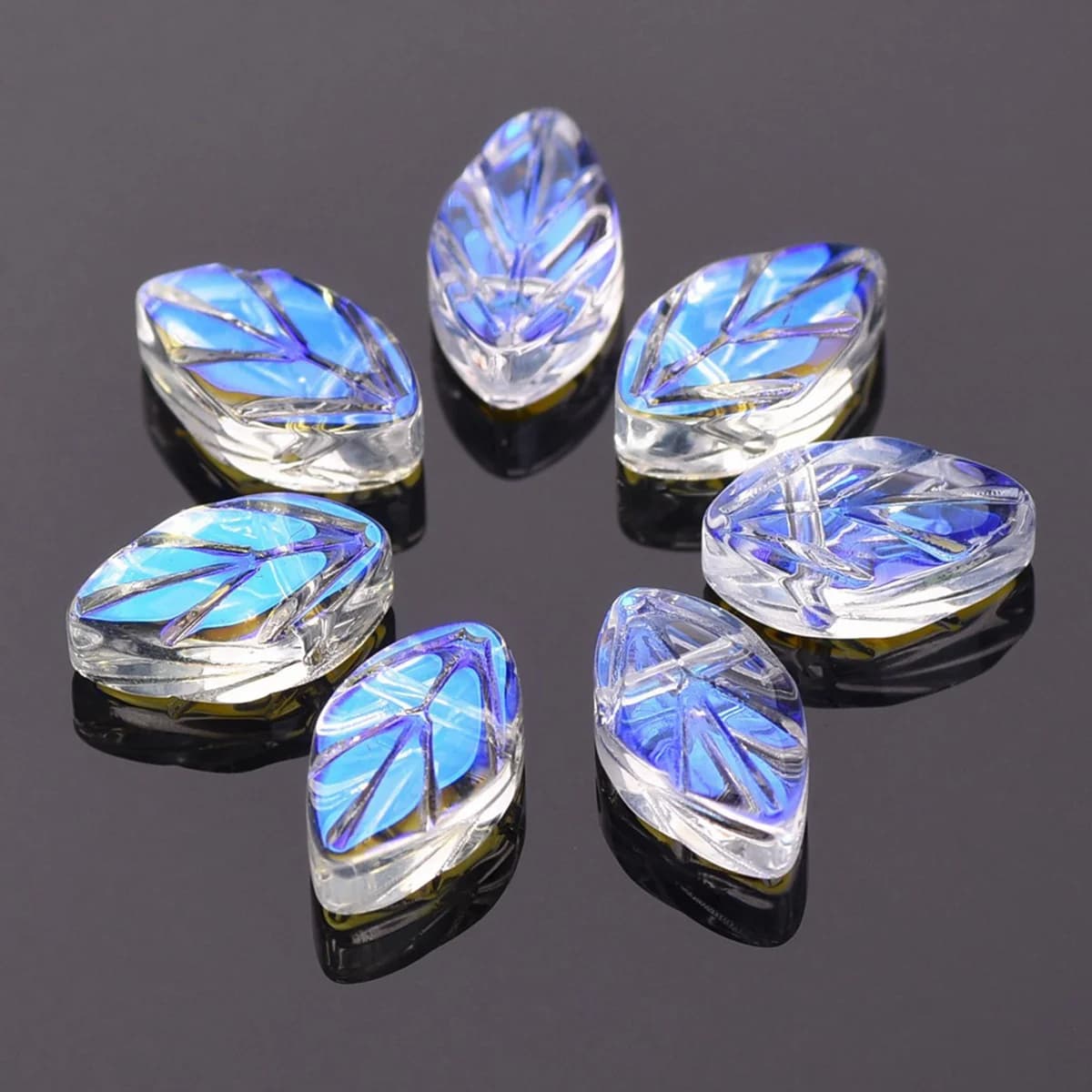 20 pz 11x7mm forma di foglia ovale cristallo di cristallo allentato artigianato perline Top forato pendenti per orecchini gioielli che fanno risultati artigianali fai da te