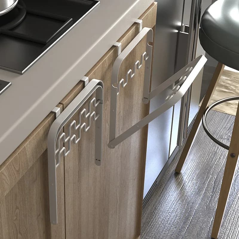 Ganci per appendiabiti per sacchetti della spazzatura da cucina pieghevoli giapponesi per porta dell'armadio, accessori per riporre i rifiuti classificati