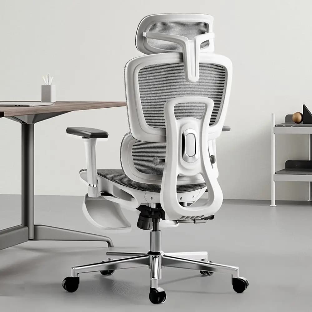 Sedia da ufficio ergonomica con schienale alto, braccioli regolabili e supporto lombare per persone di statura alta e robuste, sedia da scrivania in rete bianca
