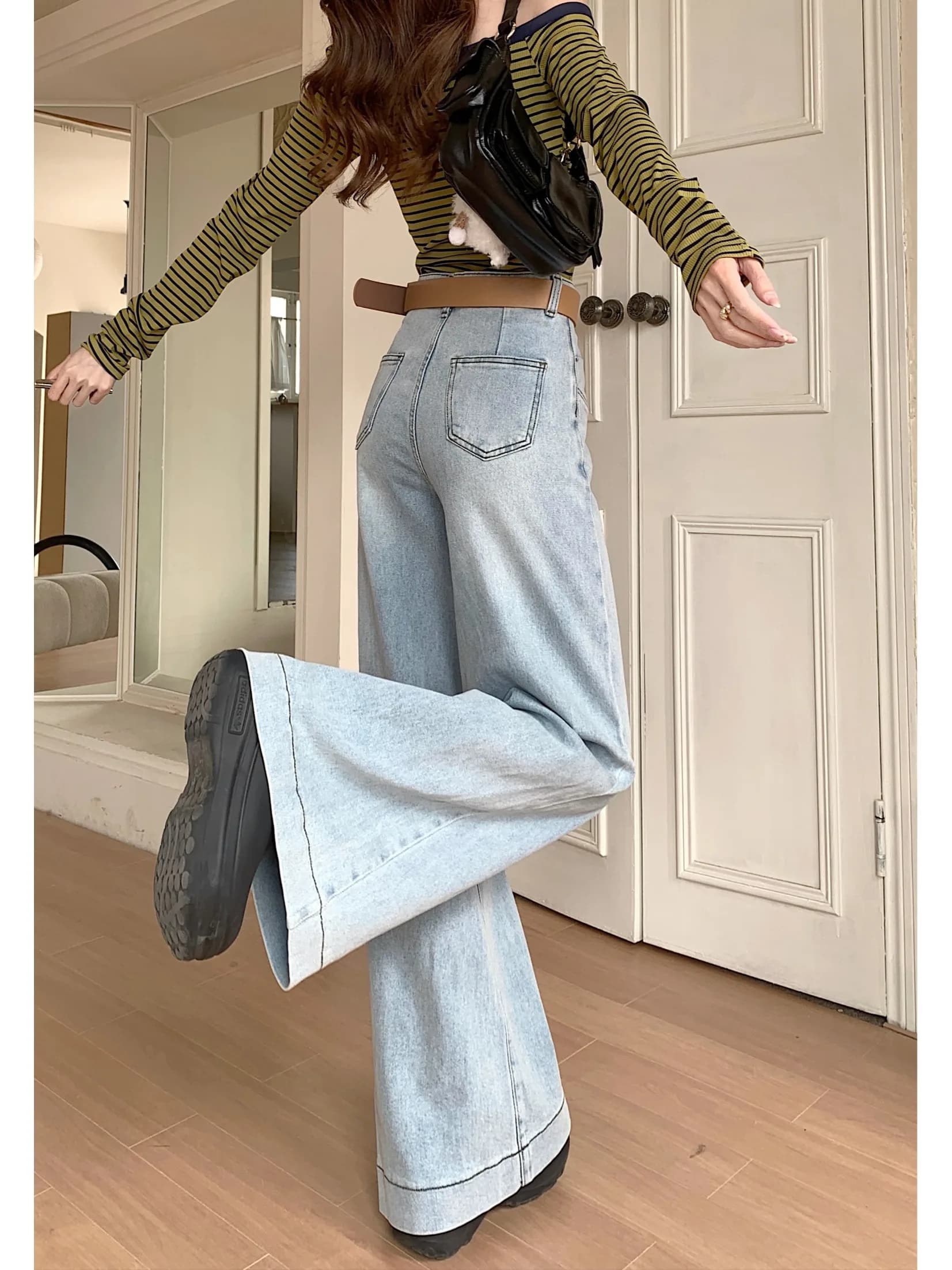 Jeans a Vita Alta Elasticizzati Modellanti a Zampa Larga da Donna, Nuovi Pantaloni Lunghi Casual Morbidi Primavera 2026