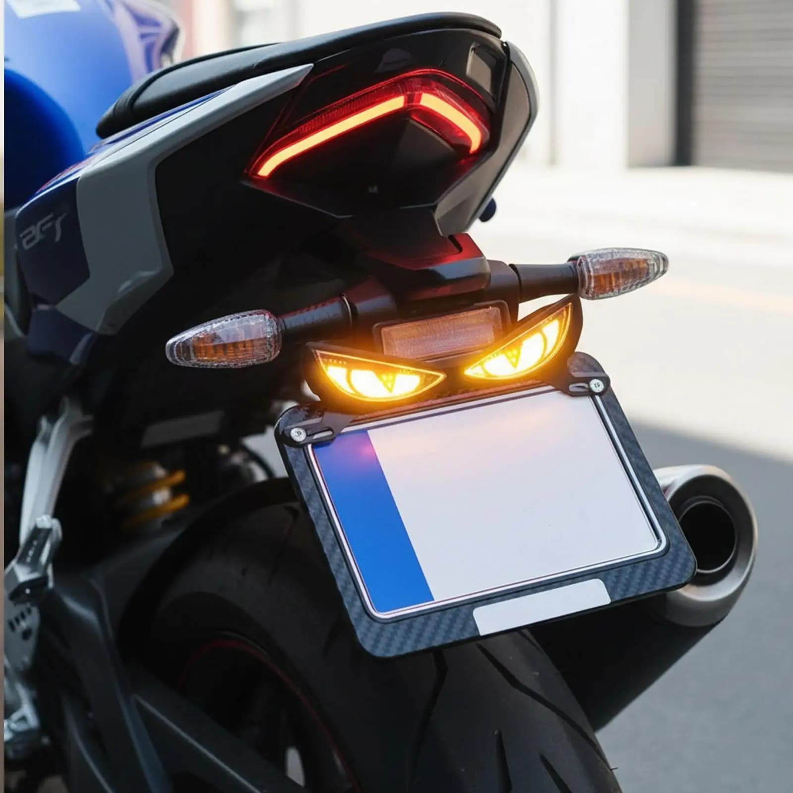 Luce freno moto a forma di occhio Targa Lampada di sicurezza Targa Luci posteriori per guida notturna Pendolarismo quotidiano Autostrada