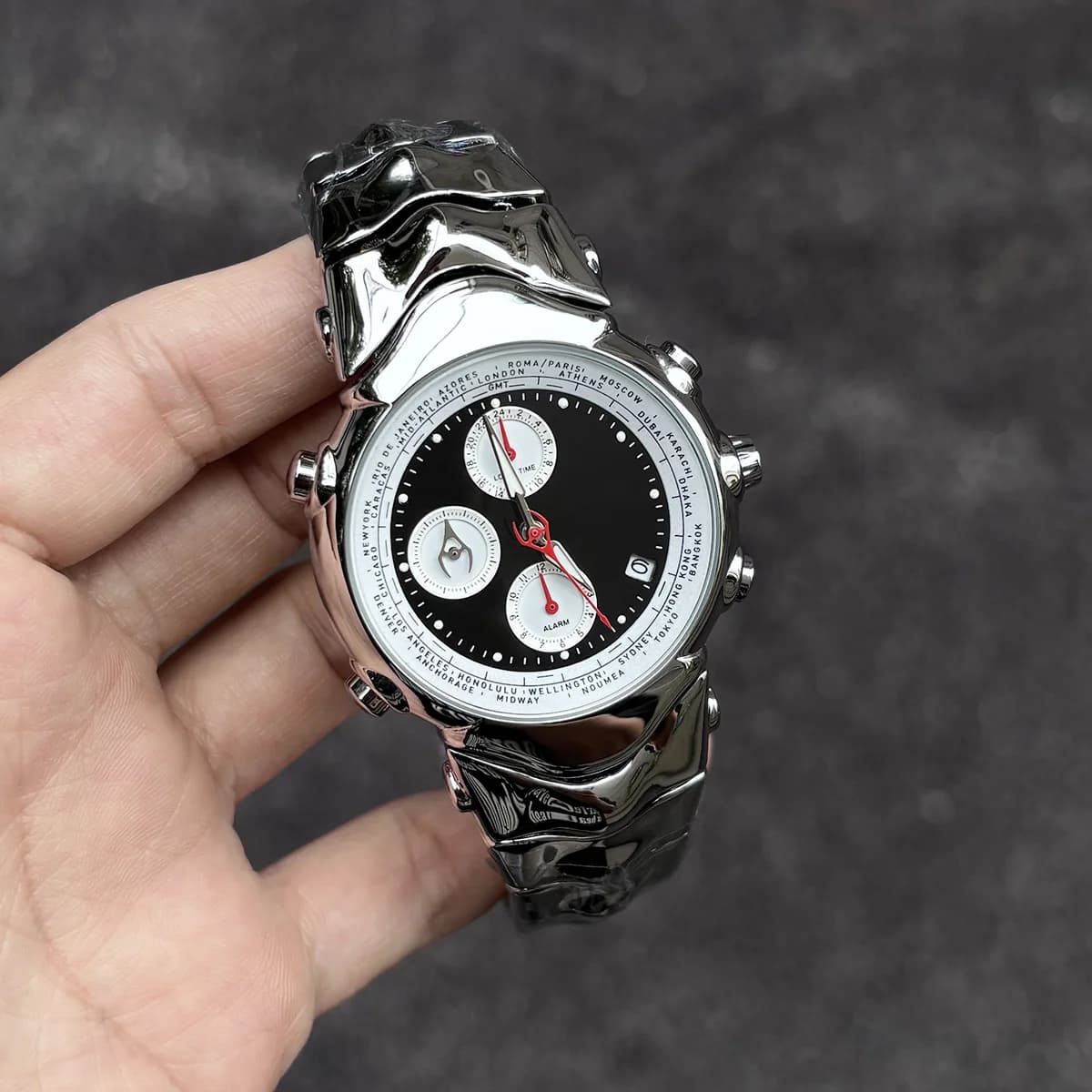 Y2k Orologio al quarzo con quadrante a sei aghi Orologio da uomo con lama speciale creativa a forma di alieno Orologio da uomo in acciaio unico alla moda multifunzionale