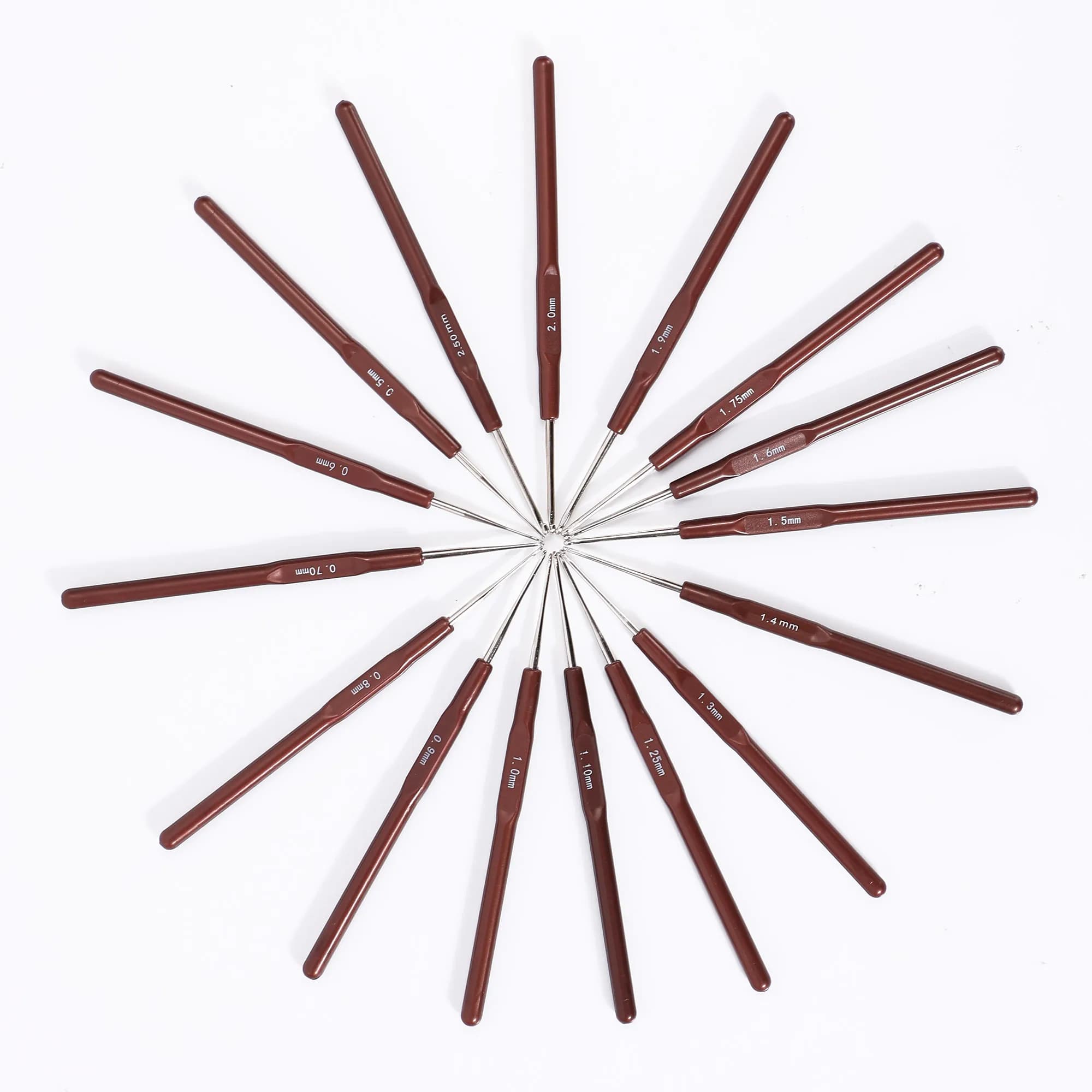 16 pz Manico In Plastica Uncinetti Set 0.5-2.5mm Ultra Fine Merletto Ferri Da Maglia Strumenti di Tessitura FAI DA TE Maglieria Forniture Per Cucire