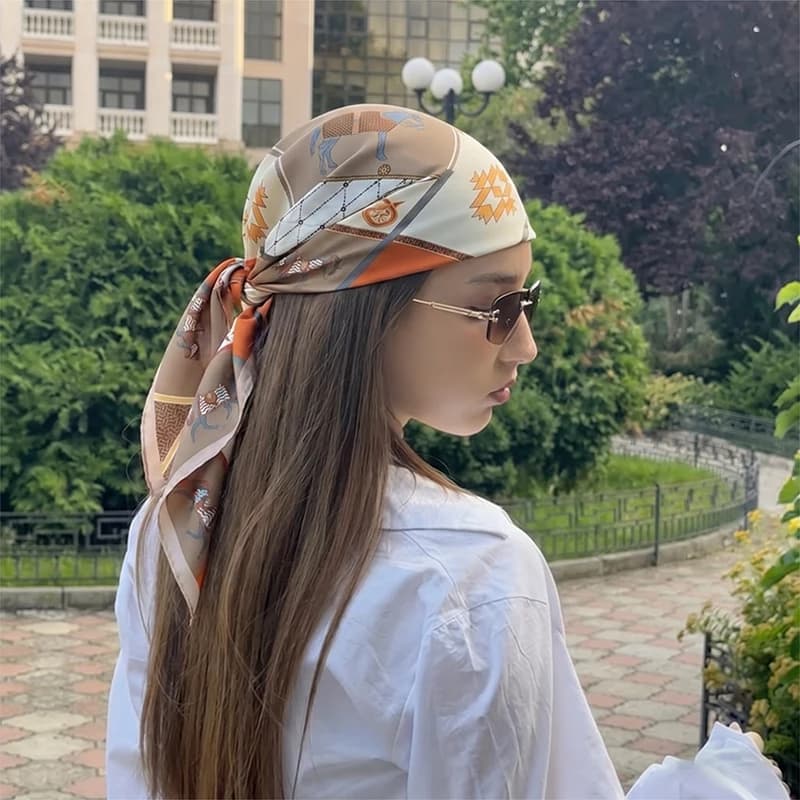 Foulard Quadrato, Sciarpa, Hijab, Turbante di Lusso, Sciarpa da Collo, Bandana, Fascia per Capelli, Sciarpa Antivento, Fazzoletto, Stampa Femminile, Moda