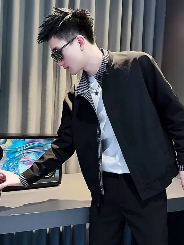 Men's Casual Stand Collar Jacket Fake Two-Piece Outerwear Autumn Fashion Urban Style Polyester Fabric Long Sleeve Zipper Closure
