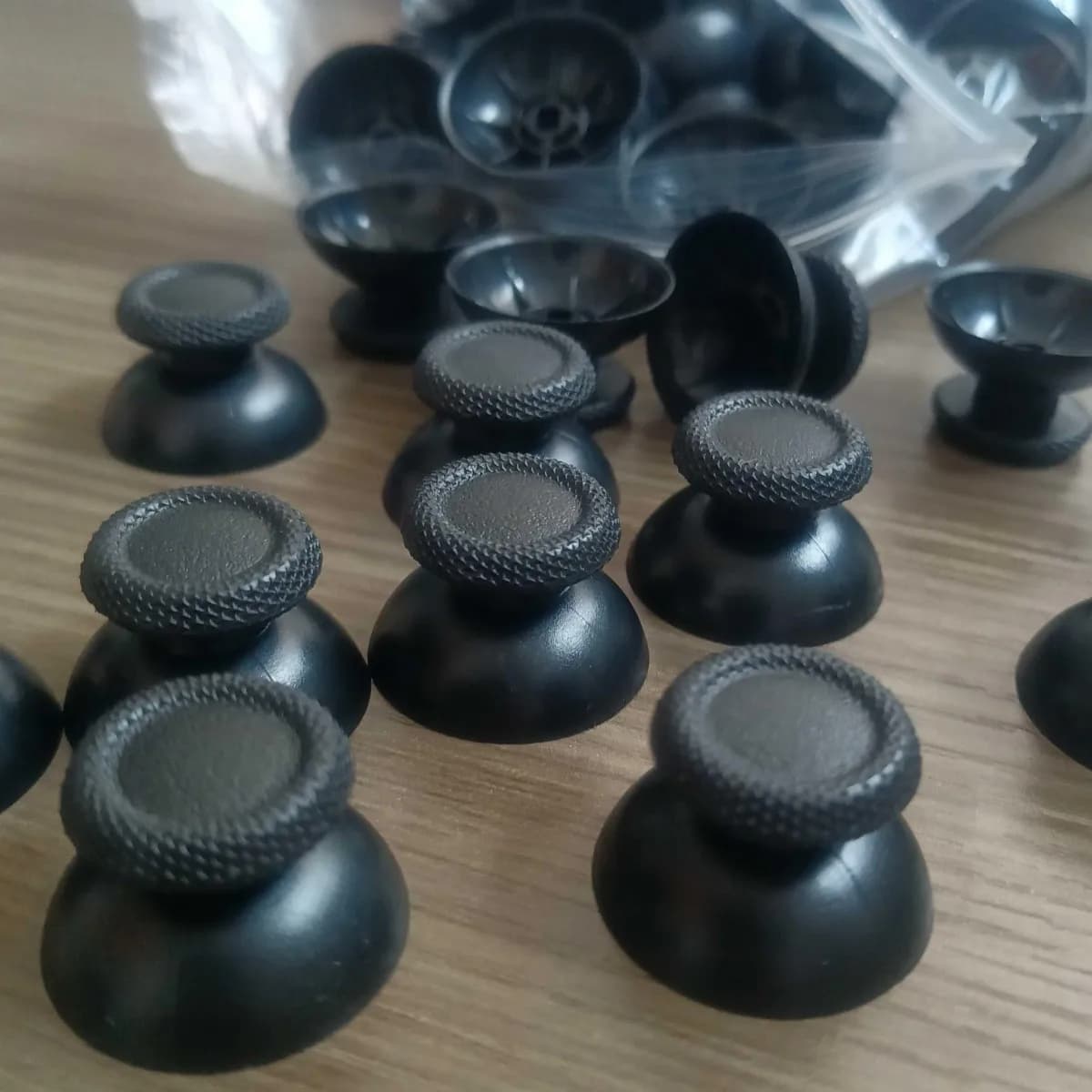 100 Pezzi di Copri-Joystick Analogici 3D per Controller PlayStation 5 PS5 DualSense, Accessori per Videogiochi