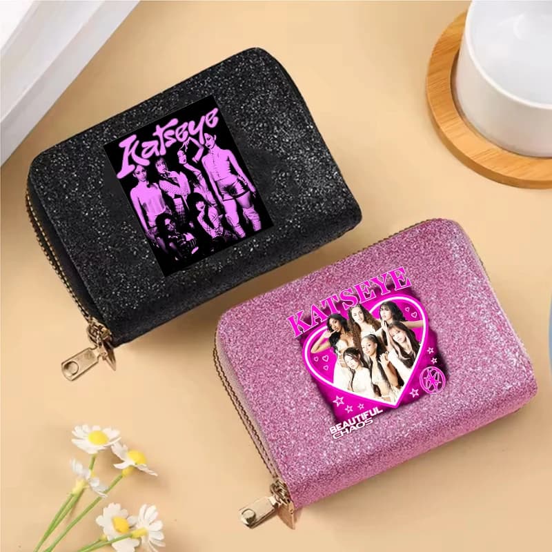 Moda K POP K-KATSEYE Portafoglio lucido per ragazza Portamonete con cerniera corta Kawaii Confezione di carte multifunzionale Portamonete portatile