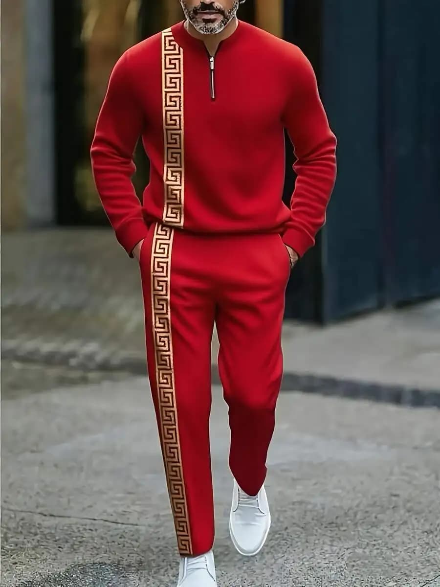 Tuta da uomo rossa con mezza zip e motivo a chiave greca color oro, collo alto, set casual di lusso per primavera e autunno