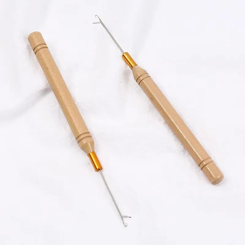 Strumenti per cucito e lavorazione capelli: Ago a uncino con manico in legno per pizzo, parrucche, micro anelli, extension e tessitura