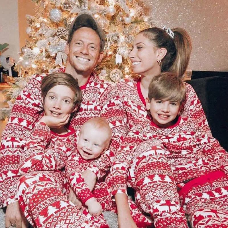 2026 New Family Christmas Pajamas Mom Dad Kids Matching Clothing Set Baby Romper Pjs Soft Loose 2 Pieces Suit Homewear Xmas Look