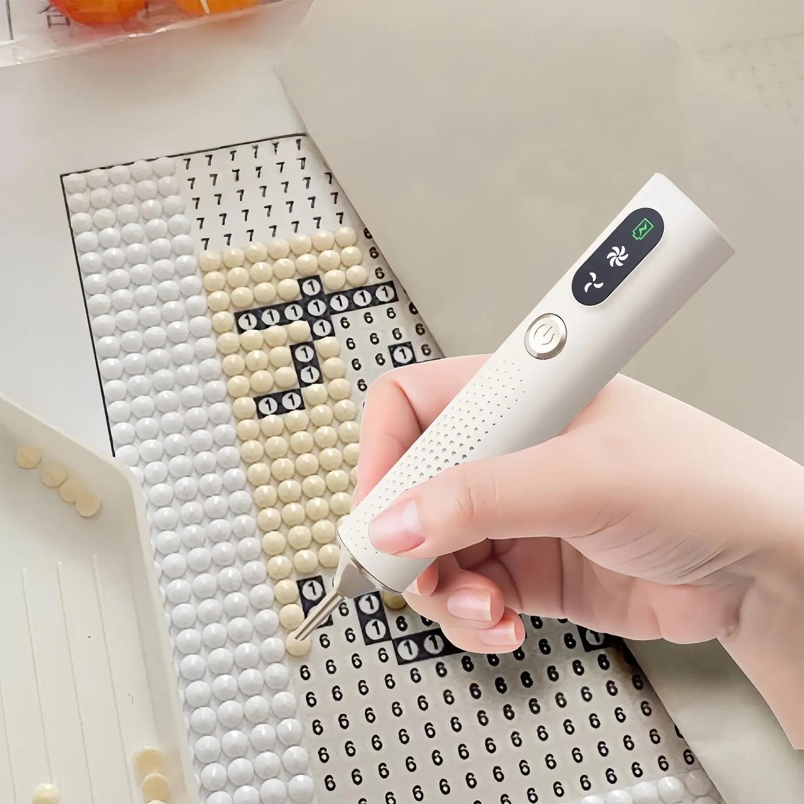 Rechargeable Wireless Diamond Art Pen 2 Adjustable Speed Modes Wax-Free Tool for Faster Precise DIY Rhinestone Painting Gifts