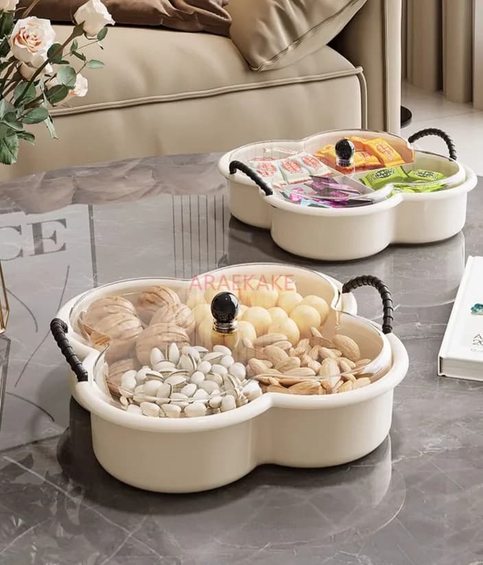 Piatto di frutta, scatola di caramelle, piatto di noci, piatto di posizionamento di snack, scatola di frutta secca