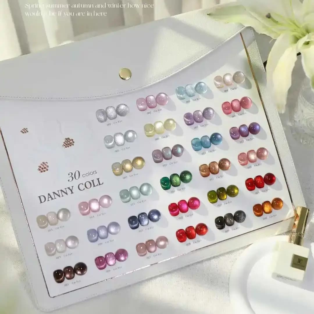Dannycoll IHigh End 30 pezzi * 15 ml Collezione Polilsh di gel per occhi di gatto con carta colorata Gel magnetico rosa nudo Soak Off Set di gel per unghie UV LED