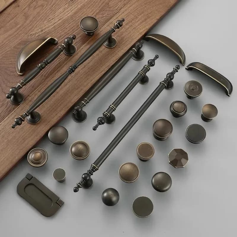 Maniglie per mobili in ottone vintage europeo Maniglie per caffè per guardaroba e cassetti Maniglie per mobili da cucina di lusso Comò