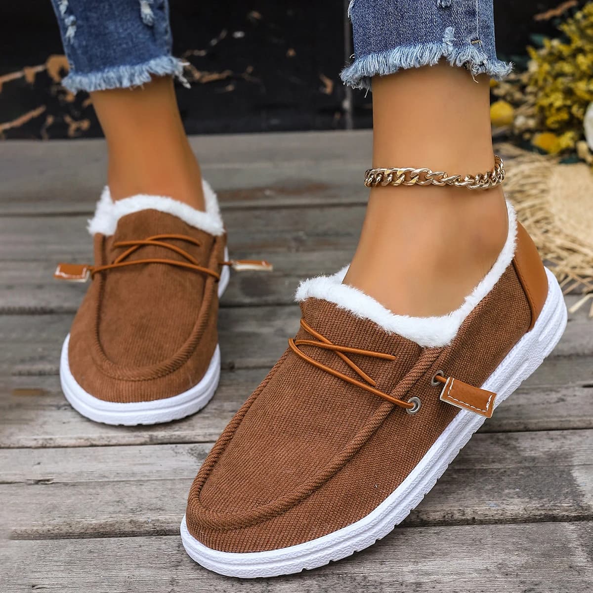 Women's Winter Snow Boots Faux Fur Lined Waterproof Ankle Booties Lace-up Warm Outdoor Ankle Boots Suitable for Cold Weather