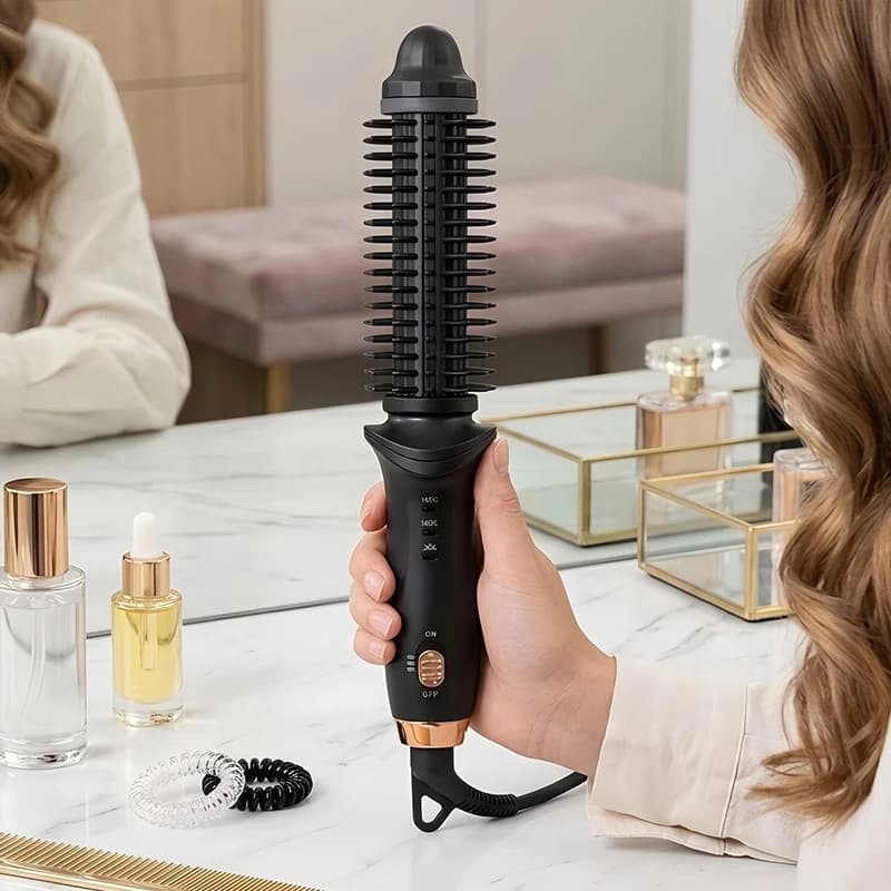 High-quality portable straightener and curling iron combined into one curling iron is suitable for salon hair styling.