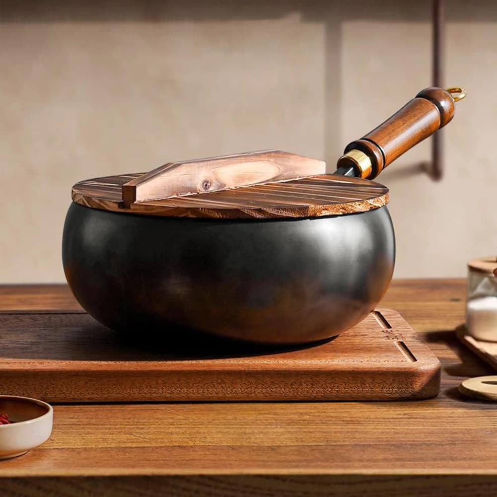 Small Coated Iron Pot Pentola for belly large Pura forged by hand for cookware