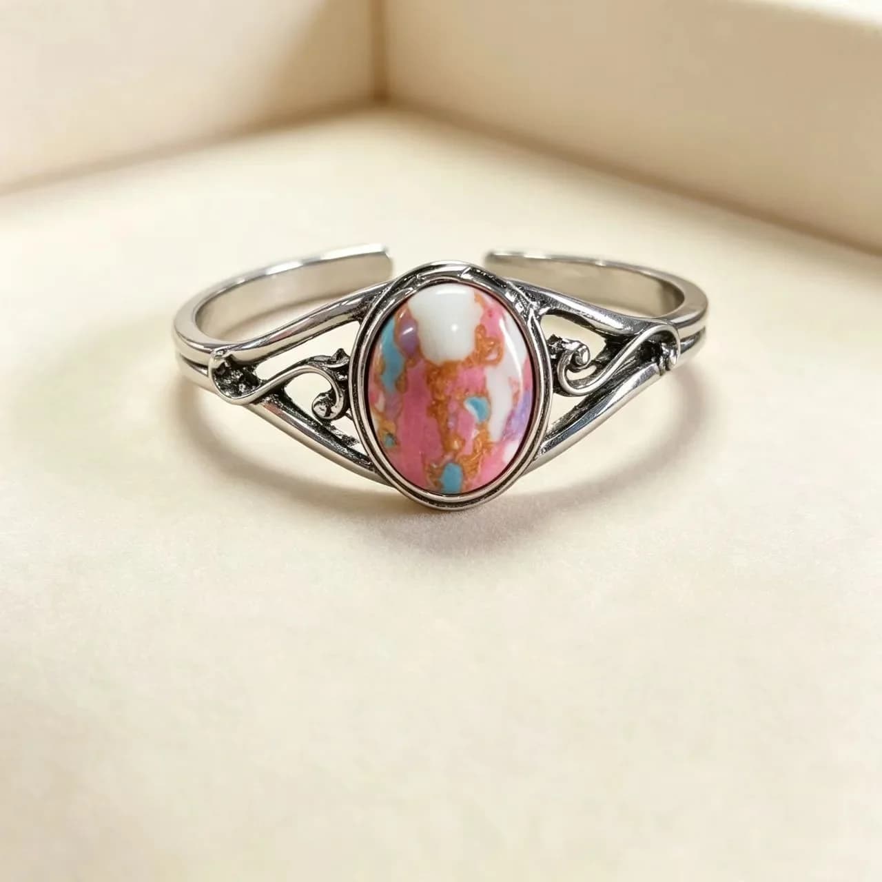 Hot-selling retro oval color turquoise bracelet fashion personality niche elegant design versatile jewelry
