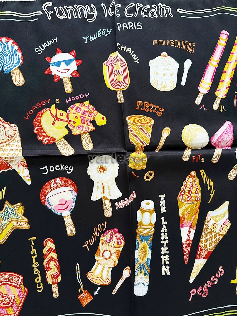Luxury Designers Bandanas 70 Double Sided Silk Scarf 70cm Neck Head Accessories Bag Hand Decoration Hand Rolled Edge Shawl