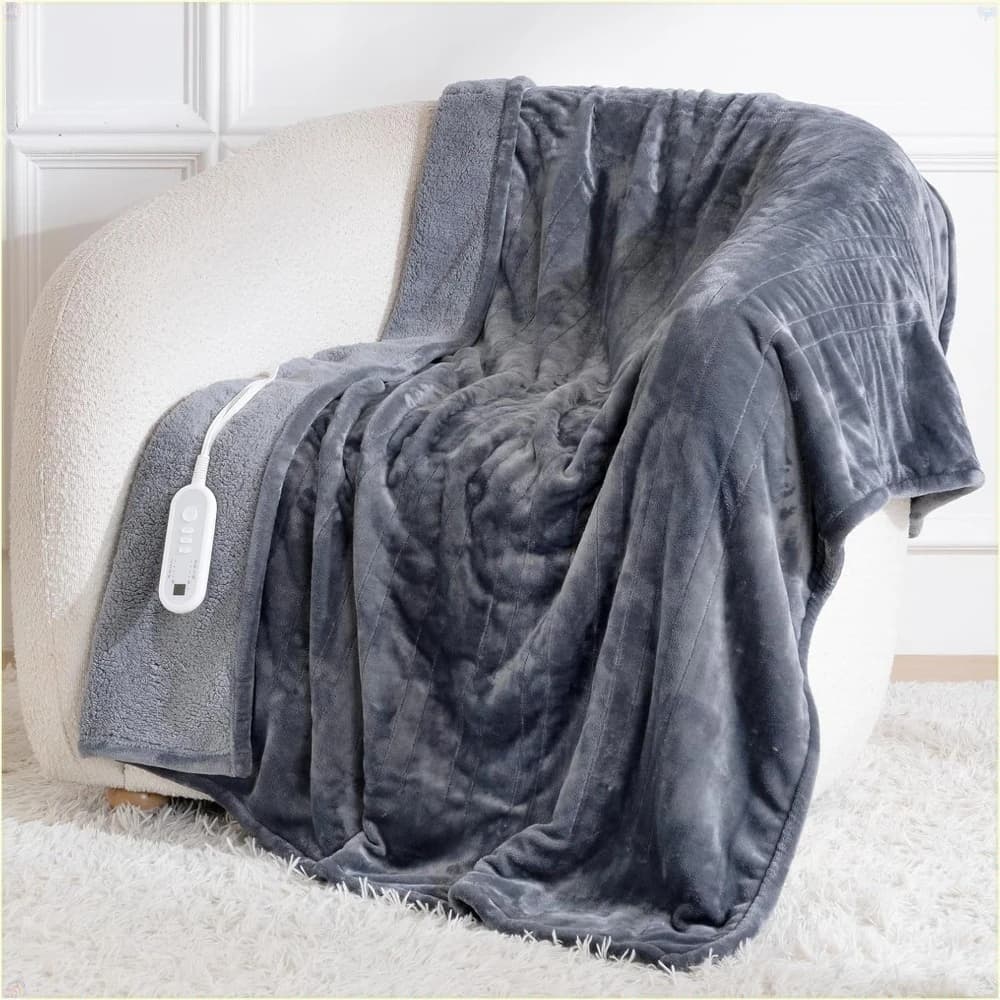 Coperta elettrica, realizzata in morbida lana d'agnello, con spegnimento automatico dopo 8 ore e 8 livelli di riscaldamento rapido.