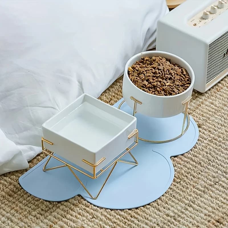 Cloud Shaped Silicone Pet Feeding Mat Durable Easy Clean Food And Water Placemat for Dog Cat Compatible with Pet Feeding Bowls