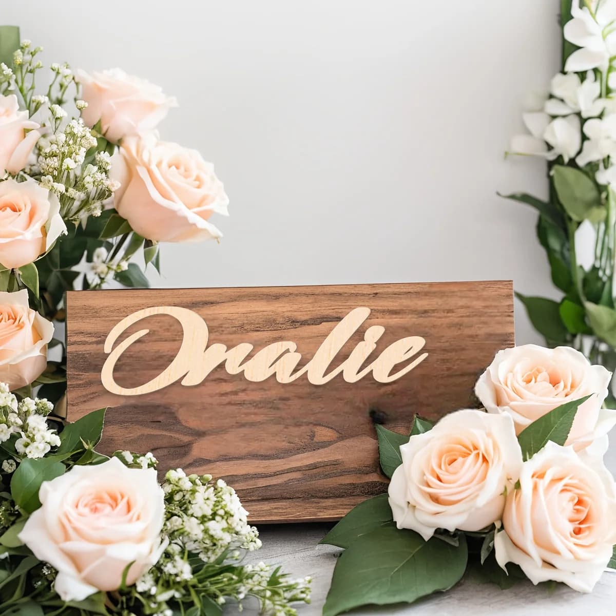 Opere d'arte personalizzate con targhette in legno massello, nomi personalizzabili, decorazioni da parete, opzioni regalo in vari colori