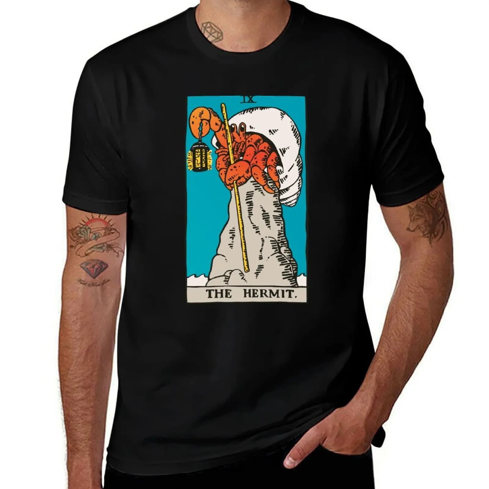 T-shirt The Hermit Crab Tarot Card in morbido cotone resistente