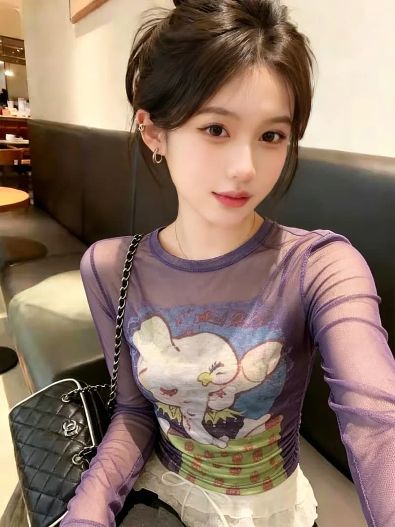 T-shirt a maniche lunghe in rete con stampa cartoon avanzata, consigliata per l'uso quotidiano, da donna, estiva, sottile, con protezione solare, top coprente