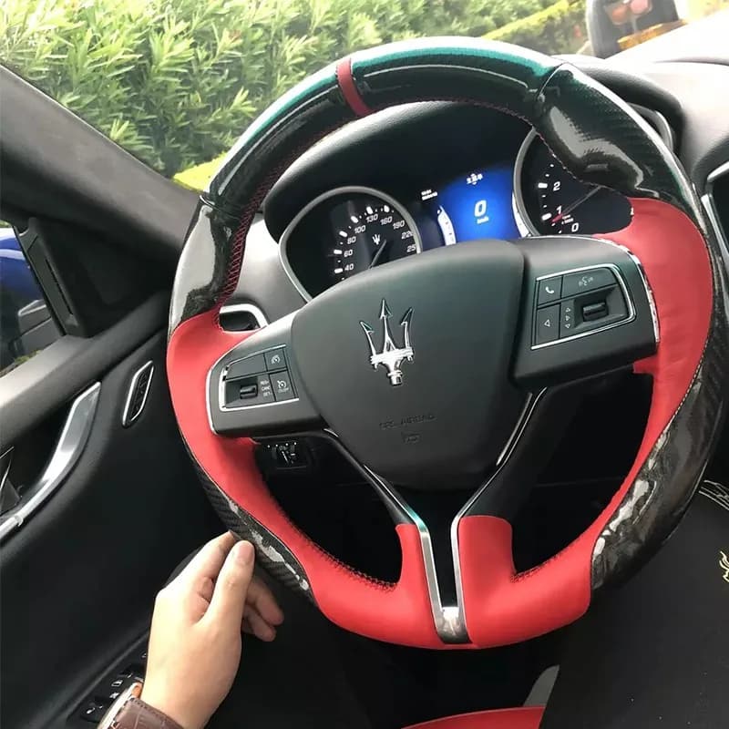 Coprivolante per auto in fibra di carbonio in pelle nappa stile sportivo cucito a mano per Maserati Ghibli Levante Quattroporte