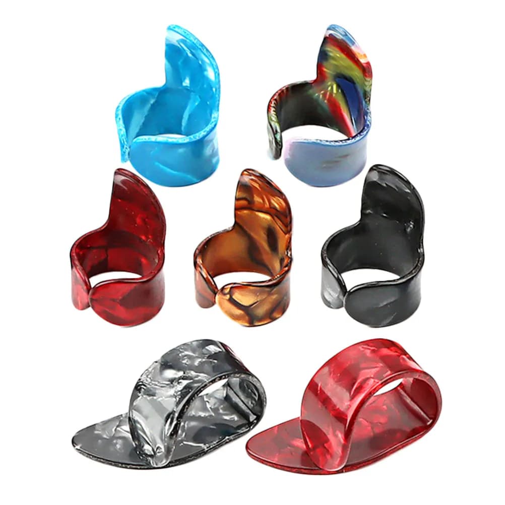 Set di 7 plettri in plastica per chitarra, protezioni per pollice e dita per principianti e professionisti, per chitarra, banjo e ukulele