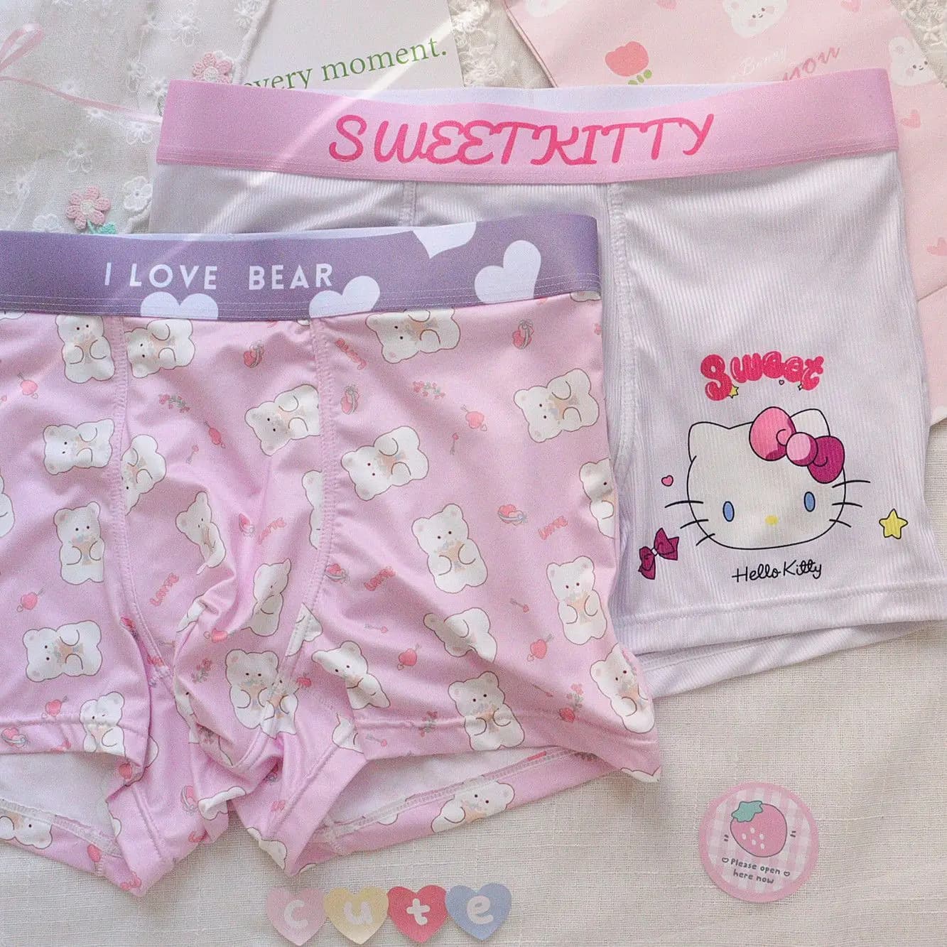 Sanrio Hello Kitty (confezione da 2) — Collezione di biancheria intima da ragazzo con simpatici personaggi KT: Boxer in stile cartone animato in tessuto Ice Silk per cosplay