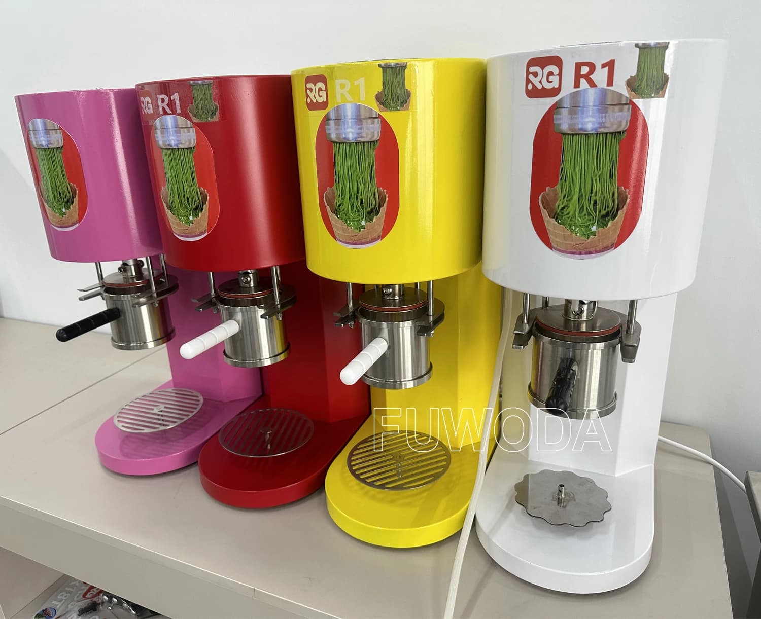 Spaghetti Ice Cream Noodles Pasta Making Machine 900ml Electric Ice Cream Dispenser Veding Machine