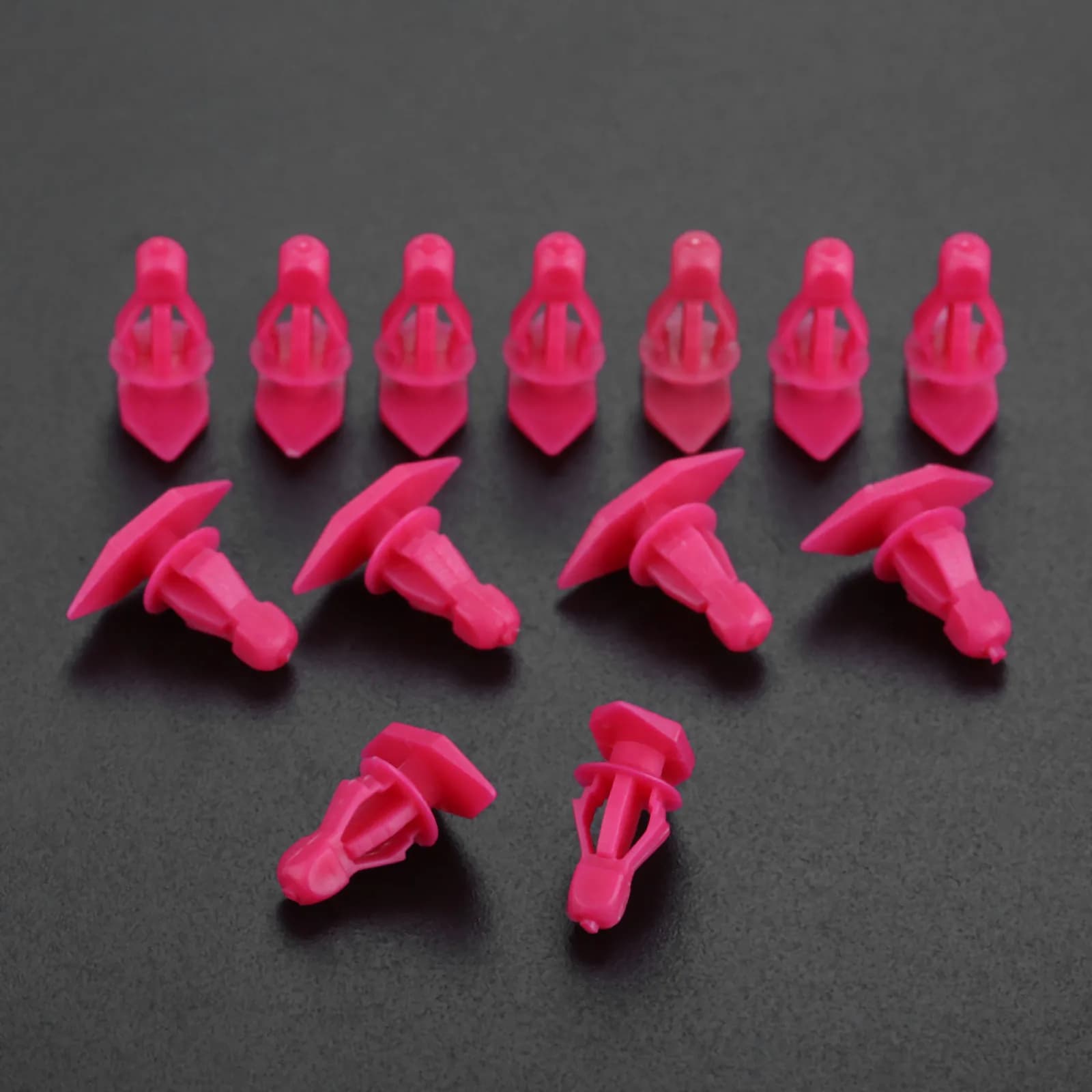 100 Pezzi Clip di Fissaggio Speciali per Pickup, Foro da 6mm per Nissan, Sostituzione del Fissaggio del Guarnizione, Rivetti in Plastica Rosa, Clip per Auto