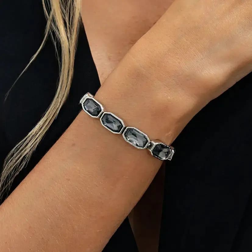 Ingemark Elegant Acrylic Rhinestone Elastic Bracelet for Women Vintage Geometric Wide Bangle Hand Chain Fashion Jewelry Gifts
