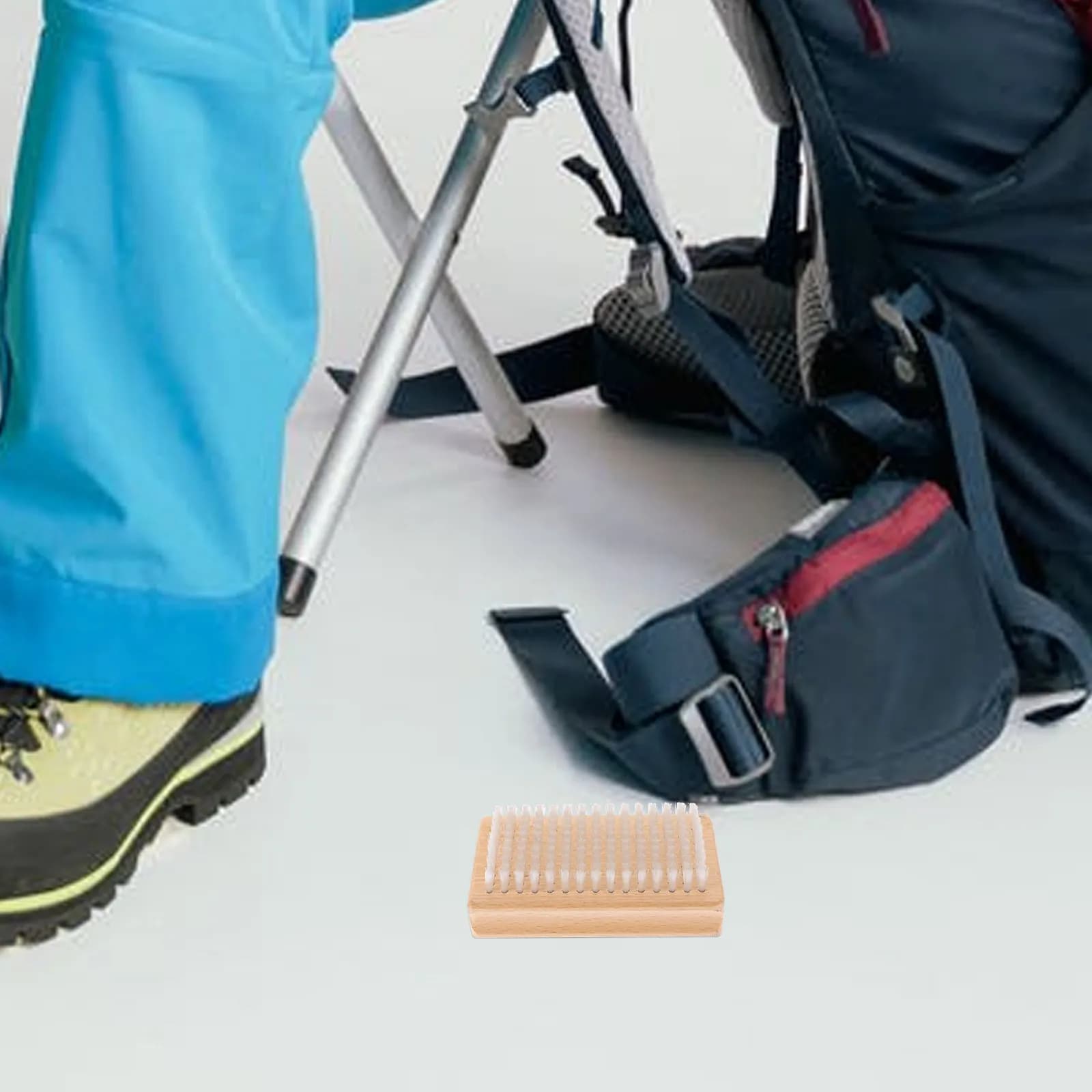 Spazzola per la rimozione della cera da sci con manico in legno e setole in nylon, strumento per la pulizia della cera da sci e skateboard
