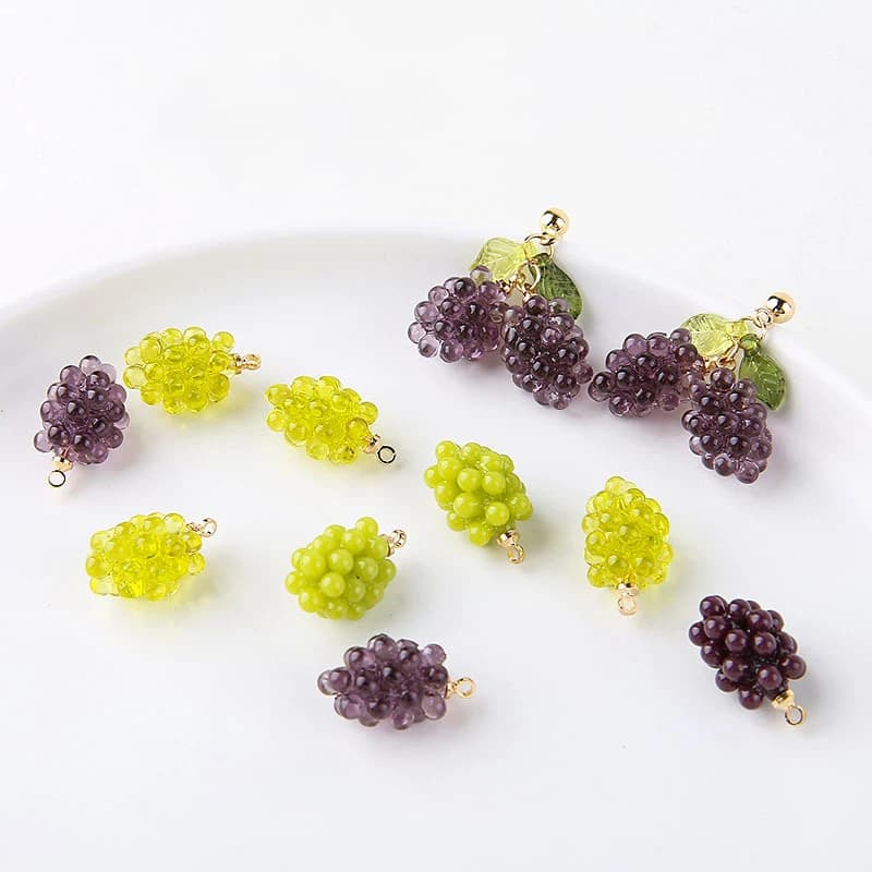 6pcs Cute Little Grapes Resin Charms Dimensional Fruit Pendants for DIY Earring Necklace Jewelry Keychain Making Accessories