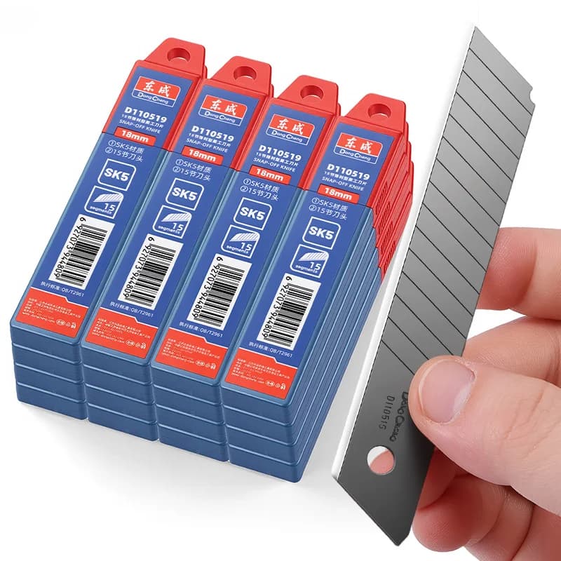 18mm SK5 Black Utility Blades 0.6mm Thick 60 Degree Heavy Duty Snap Off Cutter For Carpet Vinyl Drywall Box Cutting Replacement