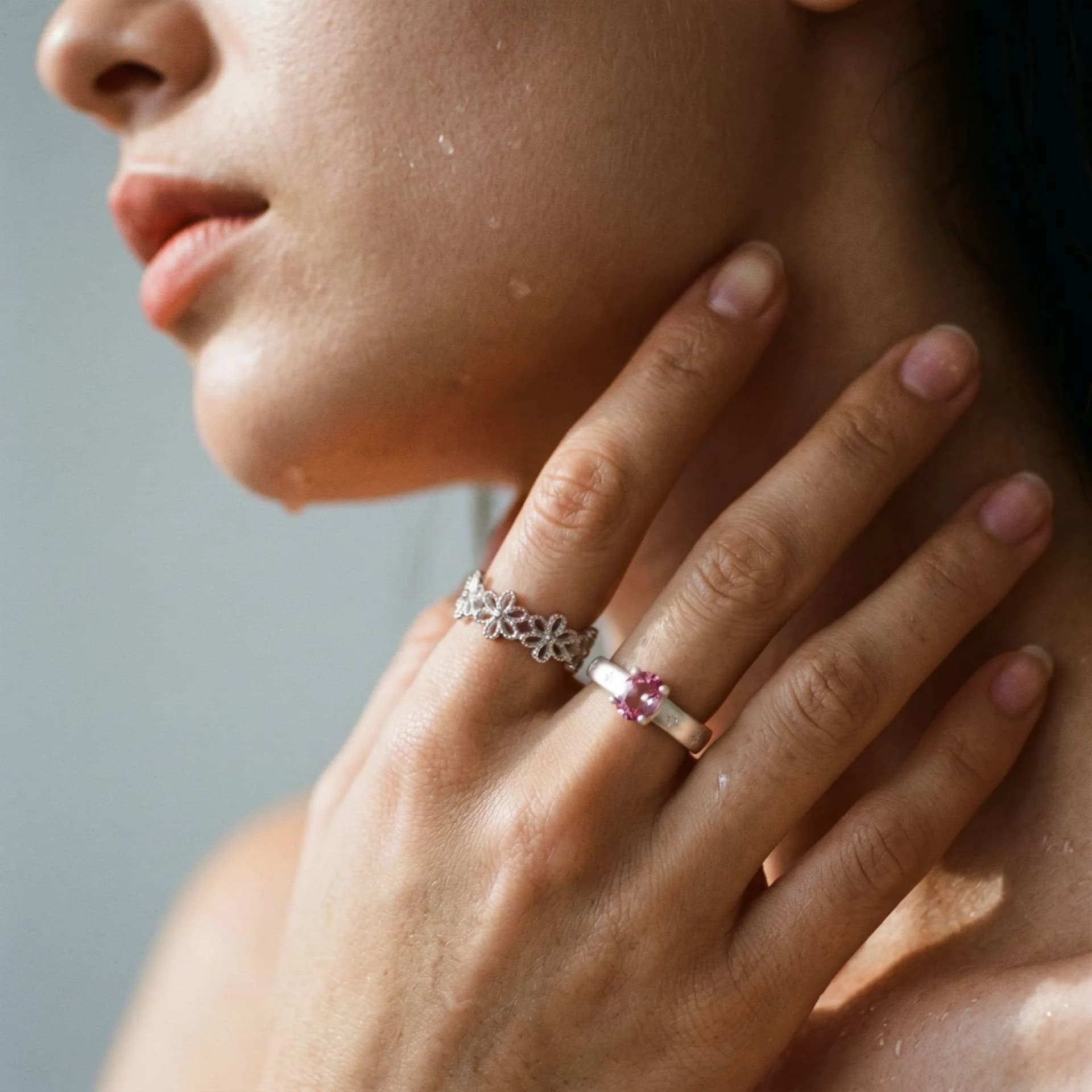 New Korean style women's pink zircon hollow flower copper ring light luxury index finger ring adjustable open ring