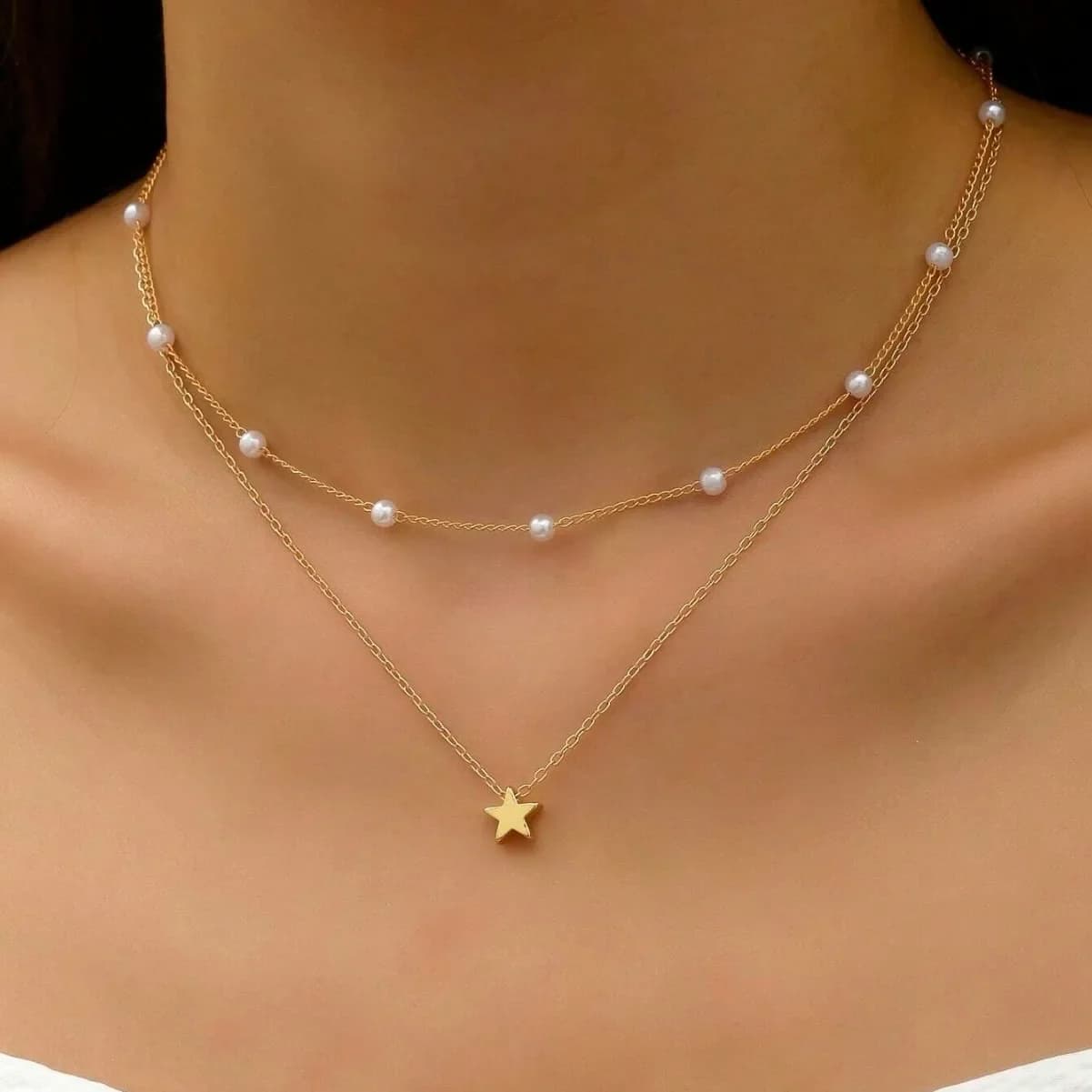 Light luxury versatile pearl chain heart pendant necklace for women, niche design high-end jewelry accessory