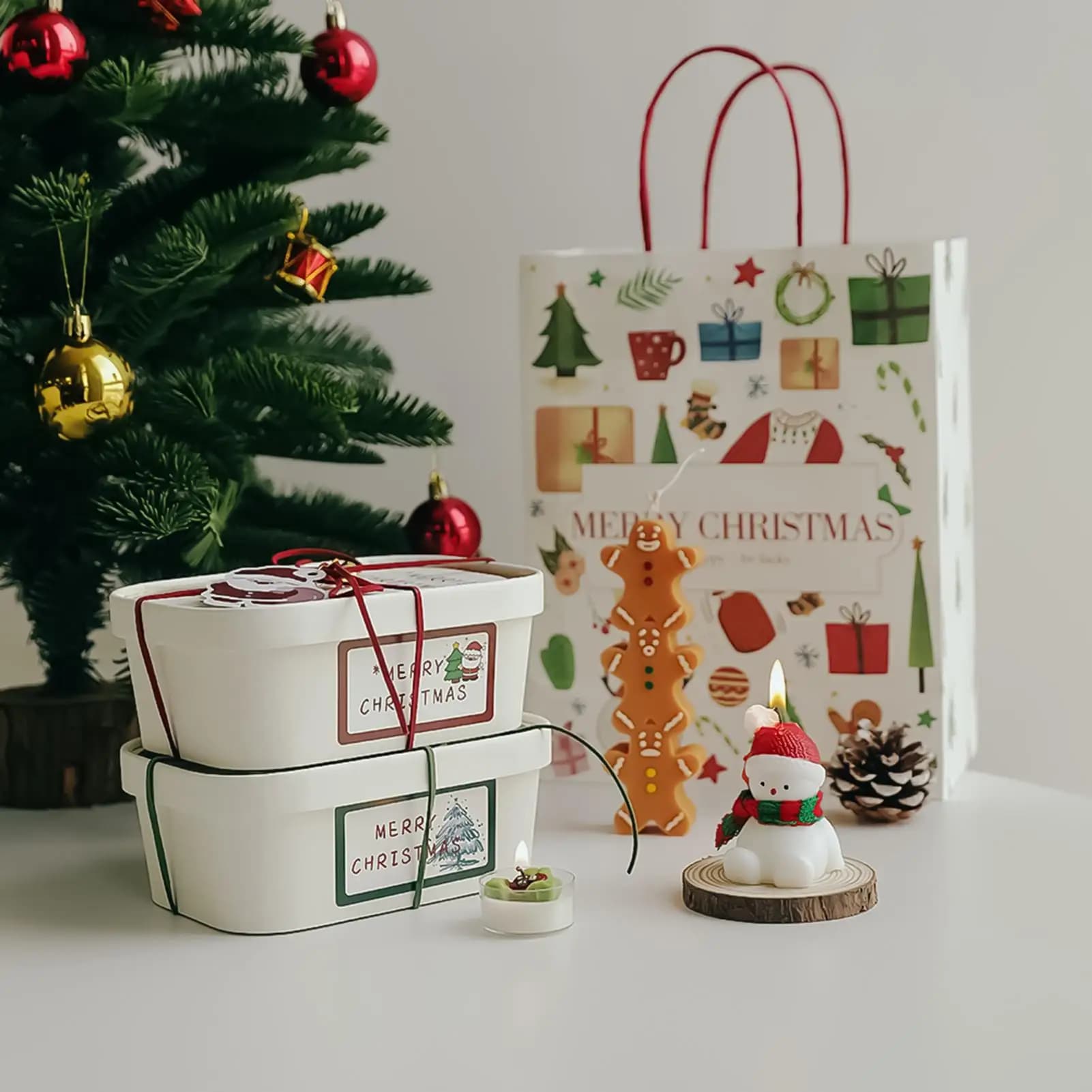 Christmas scented candles Decorations for aromatherapy in handmade wax Wax candles for winter Christmas tree for mother Family Birthday Autumn Home