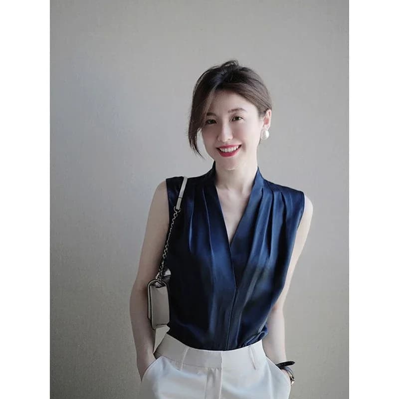 Top femminili Crop senza maniche Estate Scollo a V Camicia e camicetta da donna Streetwear Elegante 2025 Premium Pretty M Cool Basic Nuovo