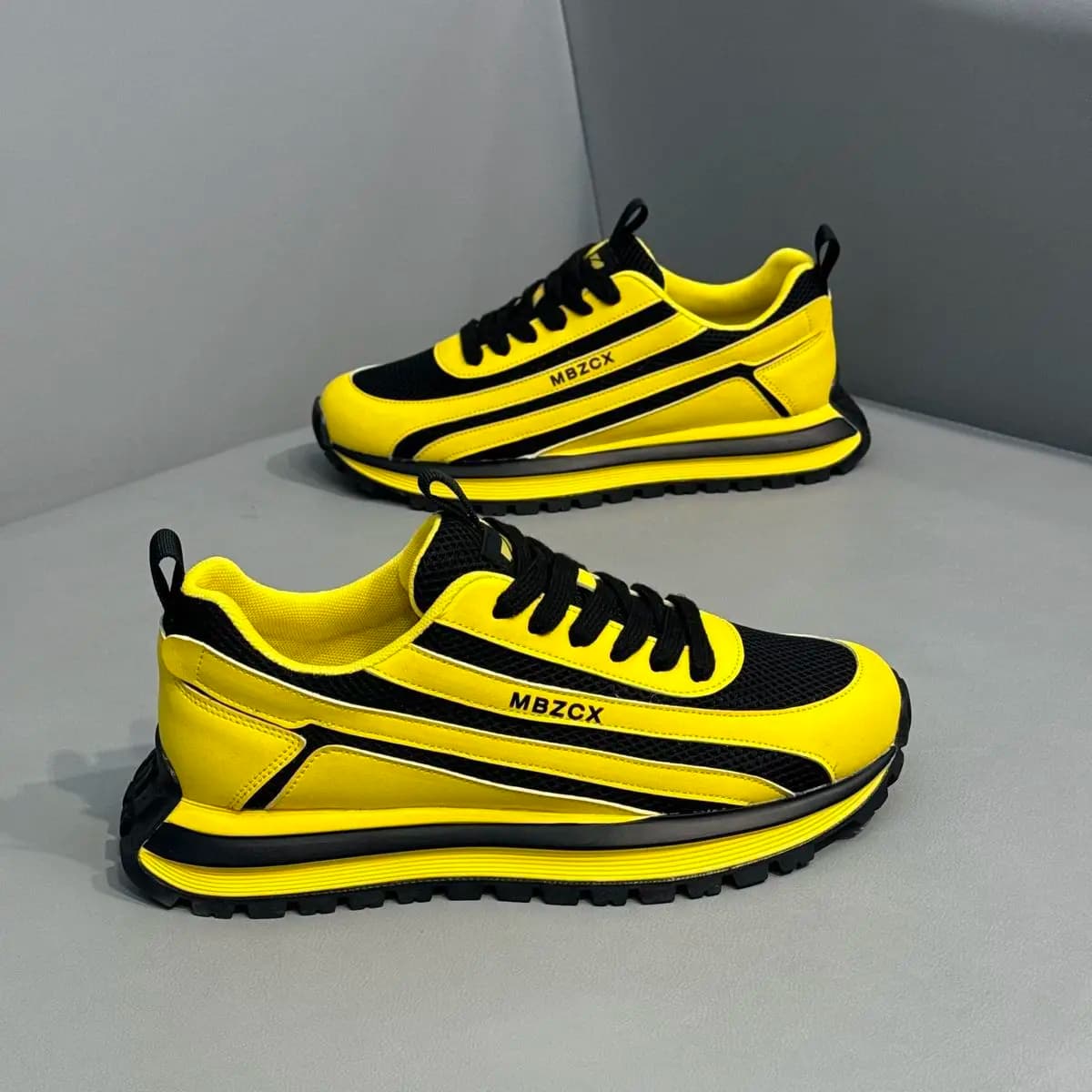 Men's Mesh Breathable Sport Running Shoes Luxury Brand New Casual Tennis Training Sneakers for Men