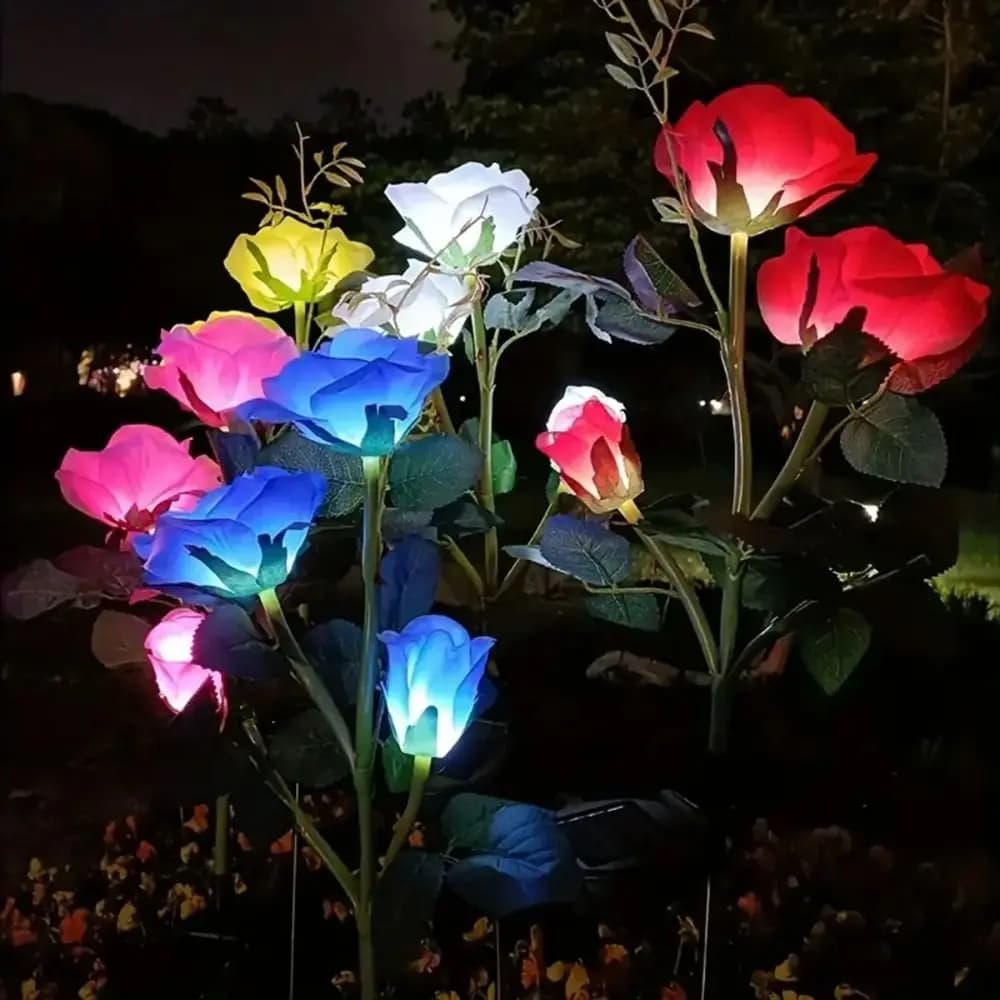 Lampada Solare a LED a Forma di Rosa da Giardino, Impermeabile, Decorativa per Esterni, Luce Solare da Giardino a Forma di Fiore Oscillante, Lampada Solare per Prato