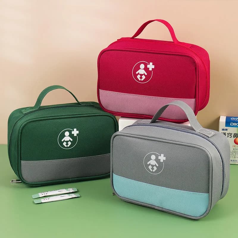 Medicina per bambini, kit medico carino e portatile, kit di pronto soccorso per medicinali domestici Oxford impermeabile da viaggio all'aperto