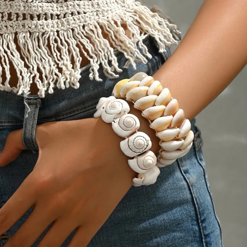 Braccialetto Boho con Conchiglie Naturali - Elastico, Perline di Conchiglia Naturale, Perfetto per Vacanze al Mare e Viaggi M471
