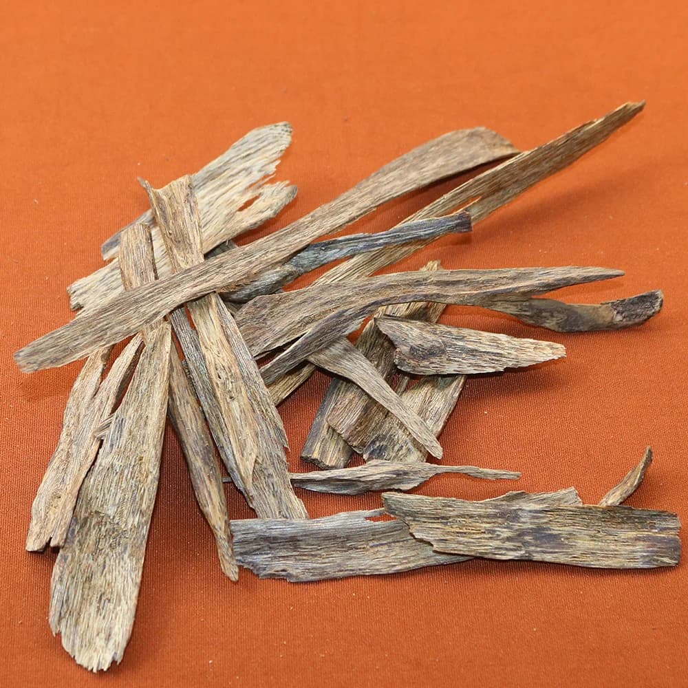 Incenso in Blocco di Legno di Oud Cinese Kynam da 20 grammi, Raccolto da Alberi Coltivati in Casa, per Decorazioni Domestiche