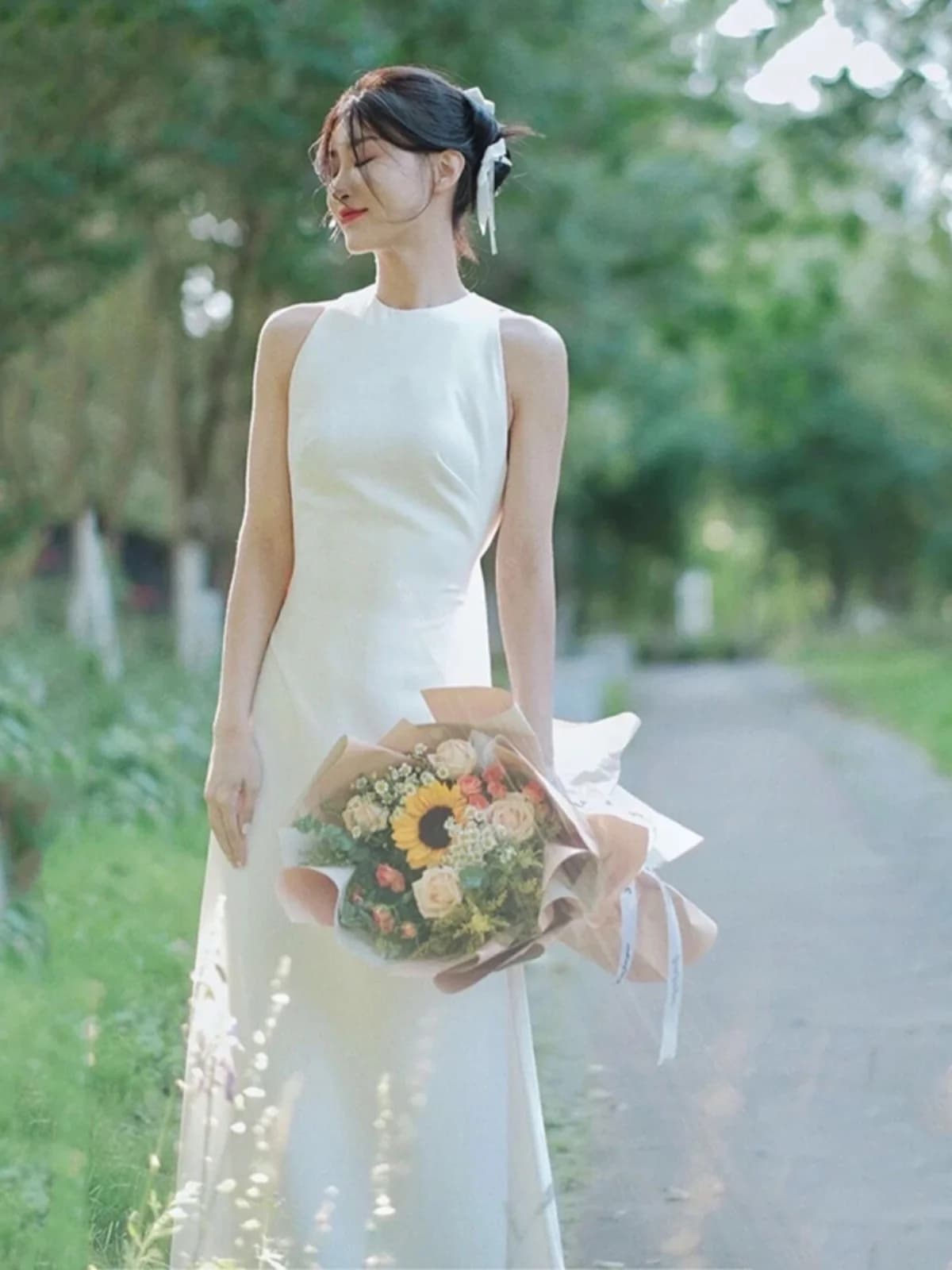 Abito da sposa leggero in raso semplice, stile fata, per matrimoni all'aperto, su misura, bianco, per giovani donne